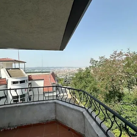 Good Cheap Fast Apartman *